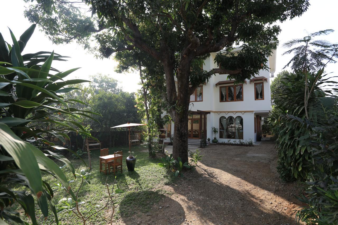 Mango Hill Inn Yangon Exterior photo